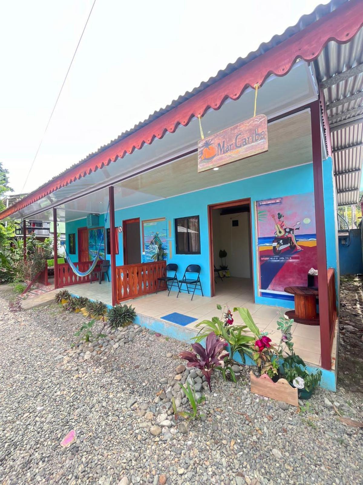 Hotel Mar Caribe Pv à Puerto Viejo de Talamanca Extérieur photo