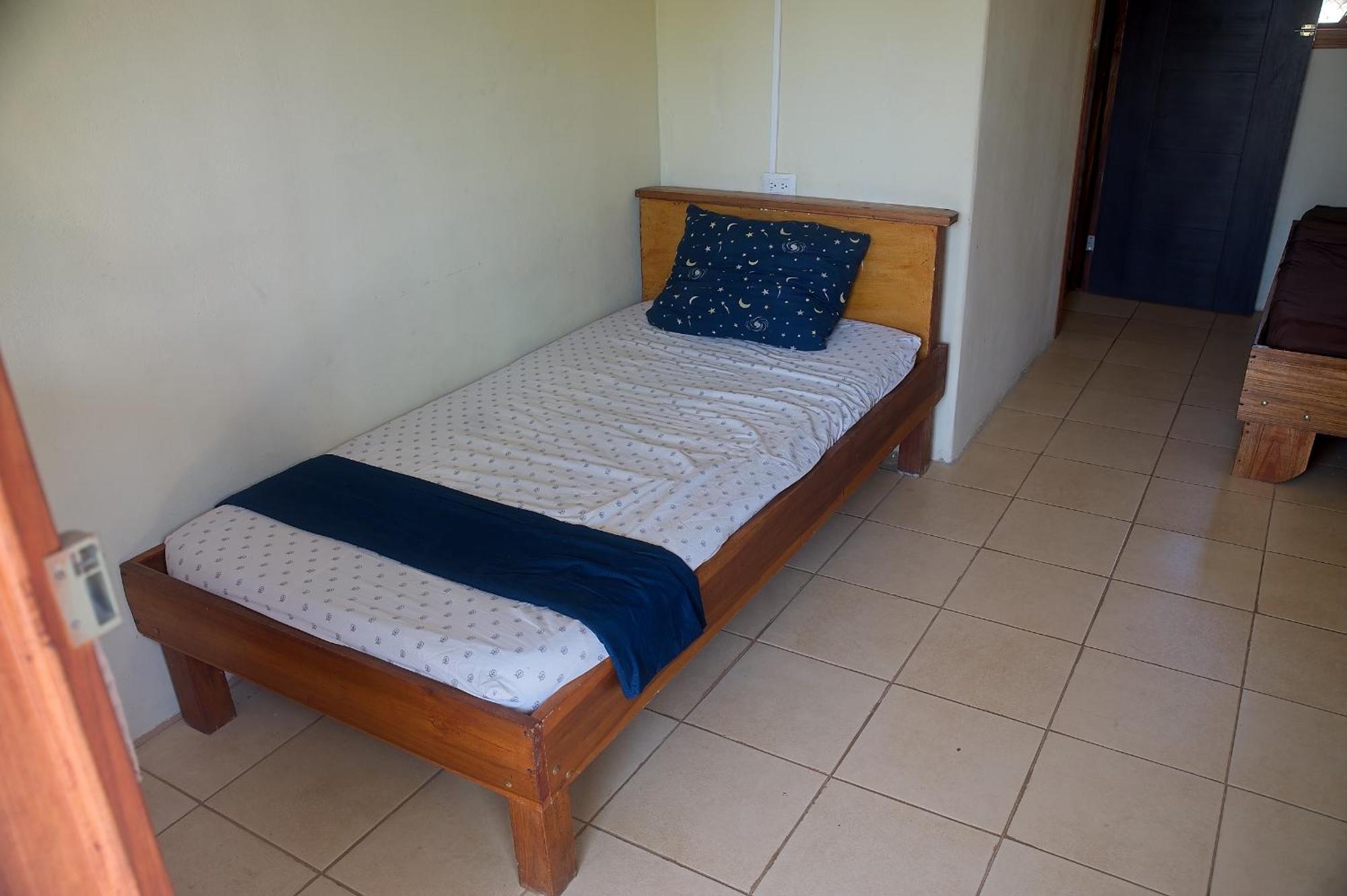 Hotel Mar Caribe Pv à Puerto Viejo de Talamanca Extérieur photo