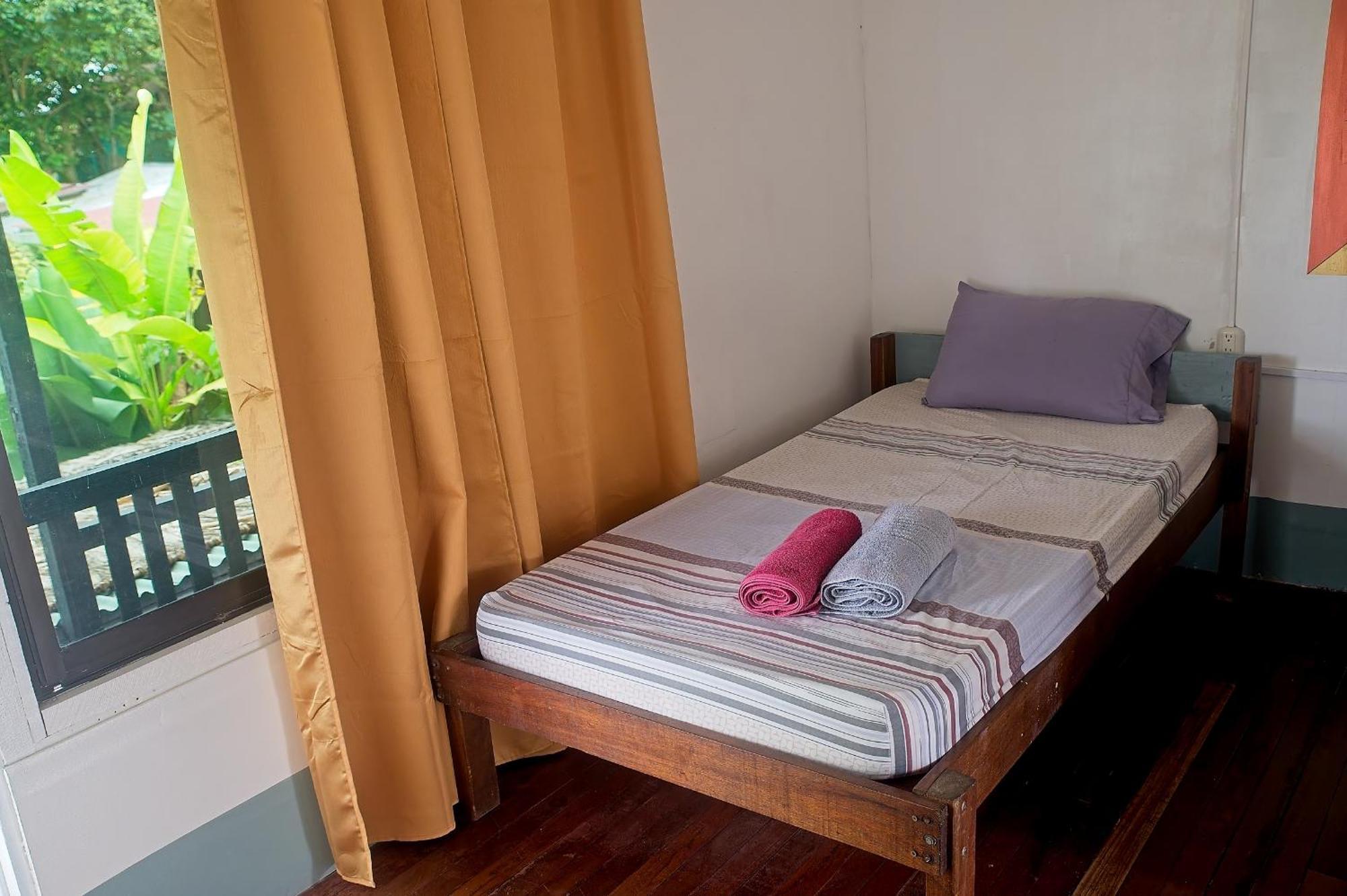 Hotel Mar Caribe Pv à Puerto Viejo de Talamanca Extérieur photo